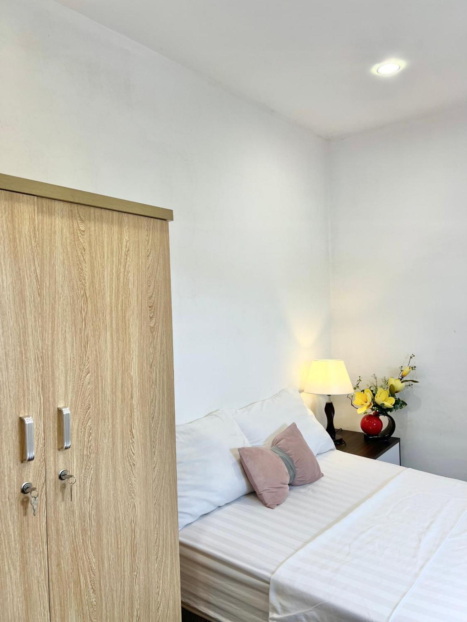 Ivy Hotel & Apartment - Stay 24H Hanoi Room photo